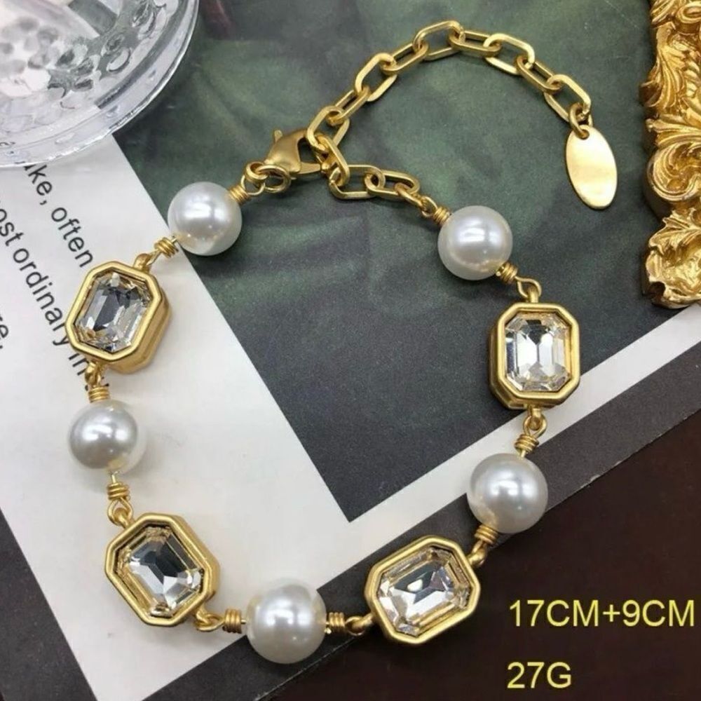 Vintage Gold Monet Lantern Medallion Faux Pearl Bracelet